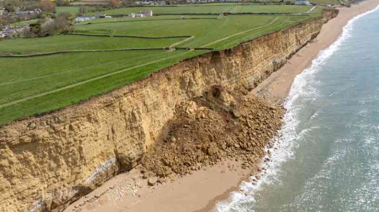 ¿Por qué tantos acantilados de Gran Bretaña están colapsando?
